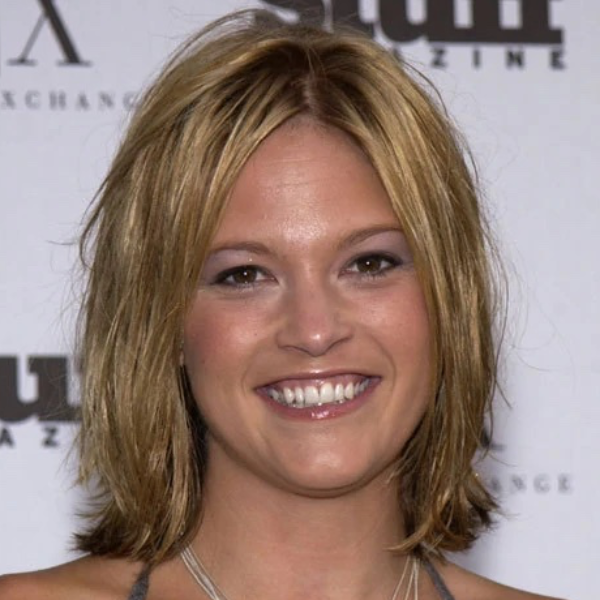 Nicki Aycox