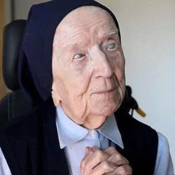 Sister André