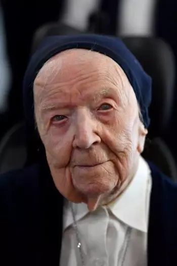 Sister André